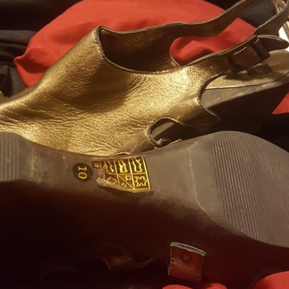 Shoes - Picture 3 of 3